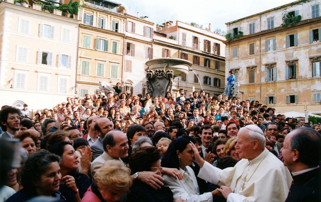 "Der Friede wartet auf seine Propheten. Der Friede ist eine Werkstatt, die allen offensteht." Das lebendige Erbe des Hl. Johannes Paul II. an seinem Todestag